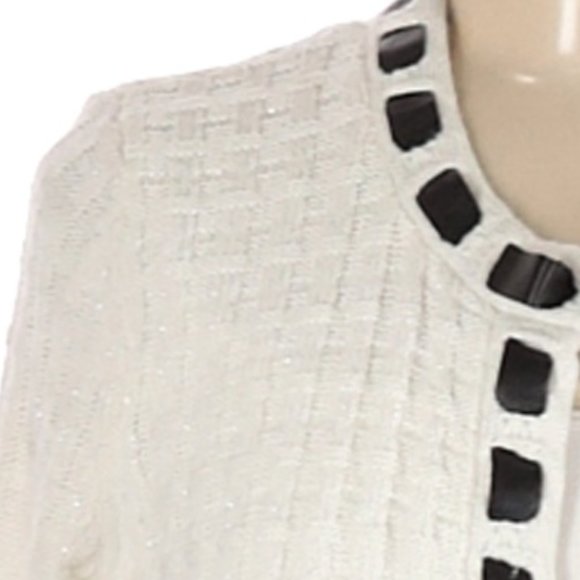 🦓 Stunning White & Silver Metallic Cardigan with Black Satin Ribbon Trim - M - Picture 4 of 8